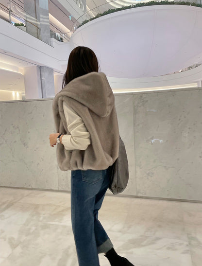 25Dec. 韓國毛毛馬甲連帽水貂毛坎肩外套 白/灰