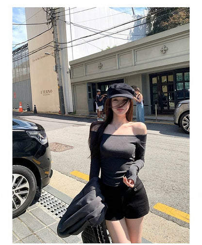 25Nov. 美肩擔當 修身純色百搭上衣3色