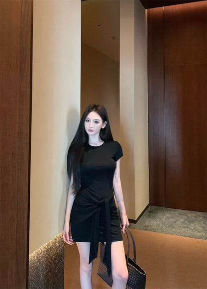 25Aug. 懶人單品 超模彈力圓領連身裙附繫帶 咖/黑