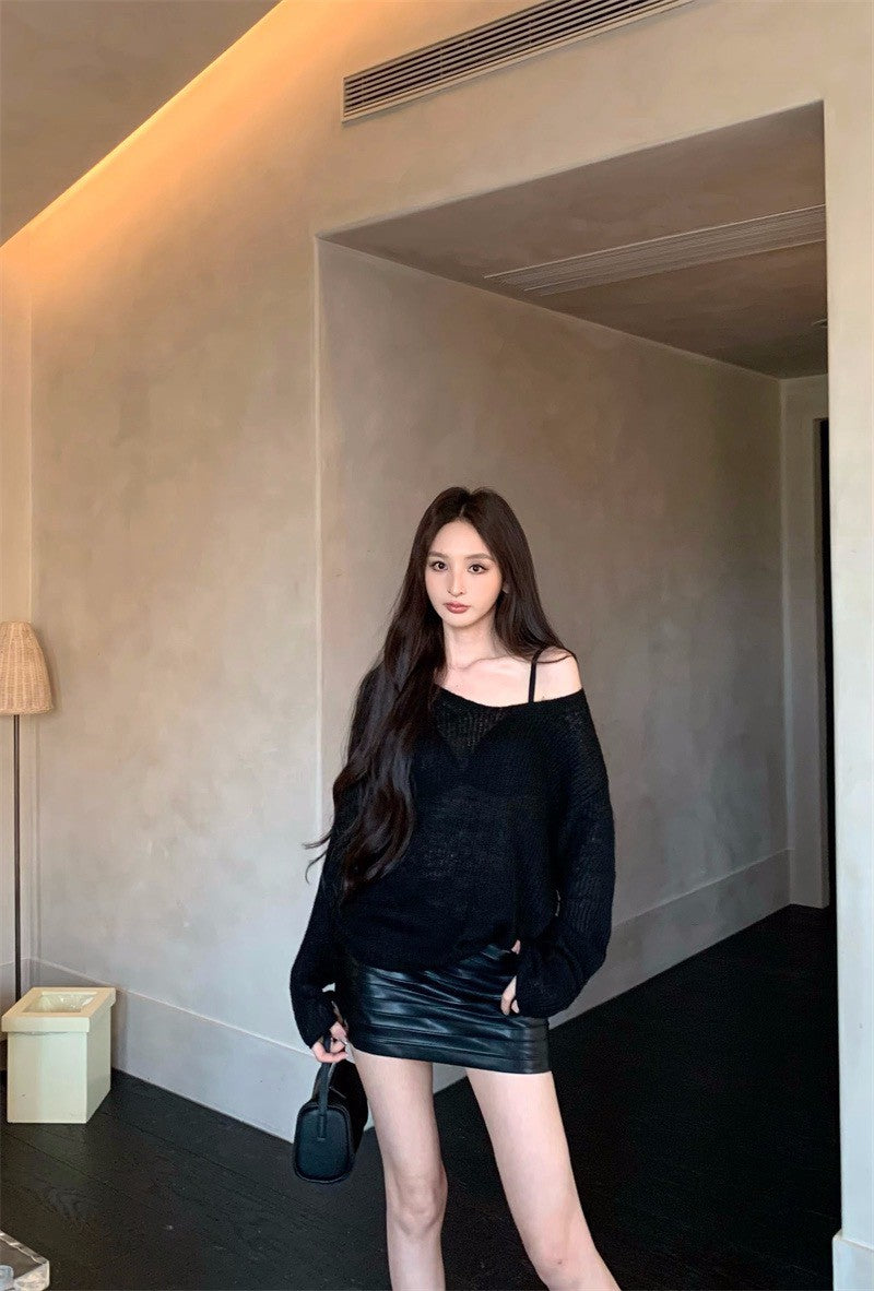 26Jun. 霧感美女慵懶透視針織上衣/風琴辣妹皮短裙 黑色系