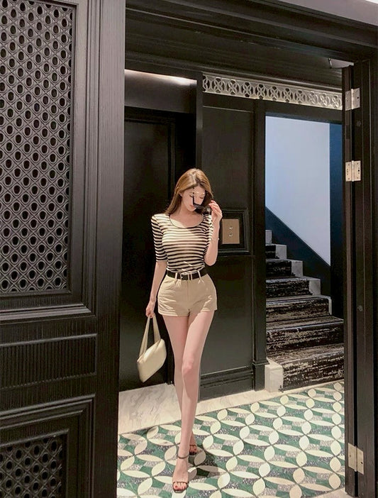 25Jul. 錦瑟華年 萊賽爾條紋U領五分袖上衣 卡其色短褲