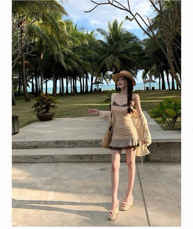 26Apr. 法式性感吊帶蕾絲拼接包臀裙 杏黑