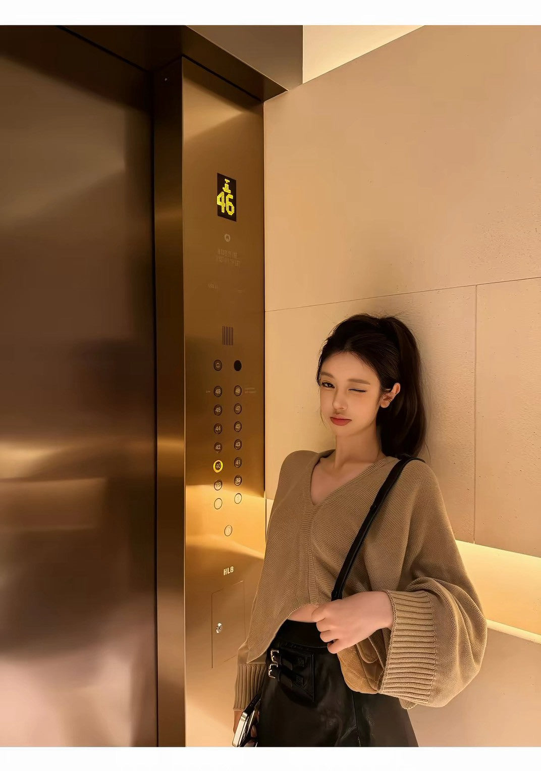 26Oct. 慵懶老錢 落肩設計感鈕扣袖毛衣 白/卡其/黑
