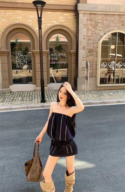 25Aug. 女團人物鬆緊撞色抹胸收腰連身裙 藍