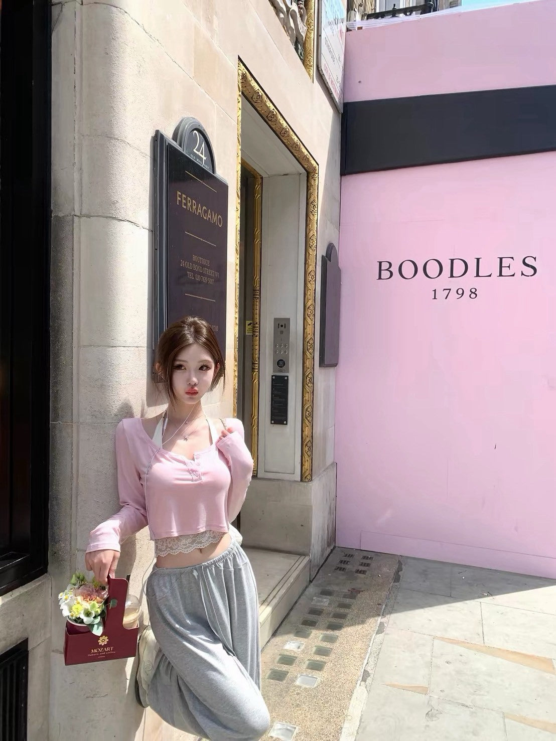 26Oct. 嬌女鬆弛蕾絲T恤上衣兩件套/純色休閒褲 粉/黑白