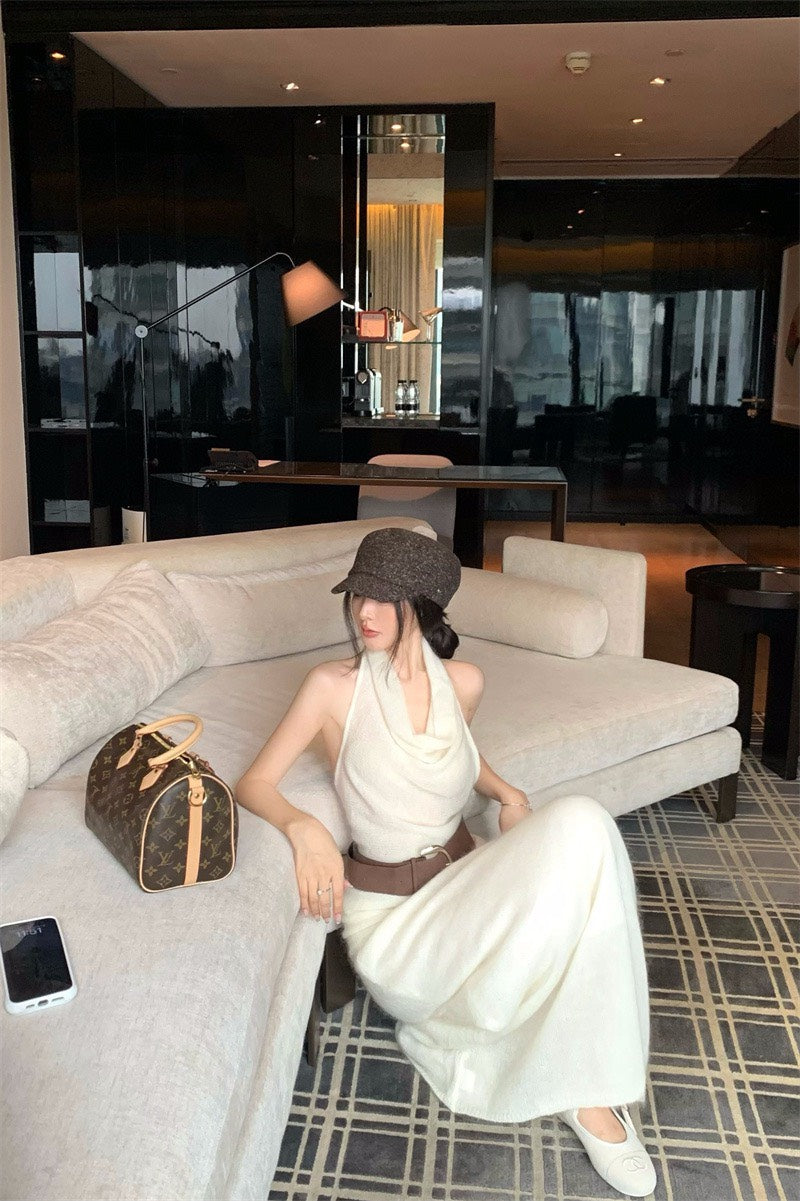 25Nov. 氣質出眾兩穿蘯領挖背針織半身裙套裝 白杏