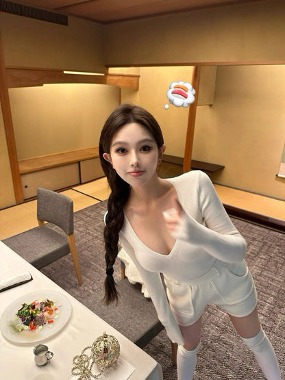 26Jan. 糯暖鬆弛感v領顯瘦羊毛打底上衣 白