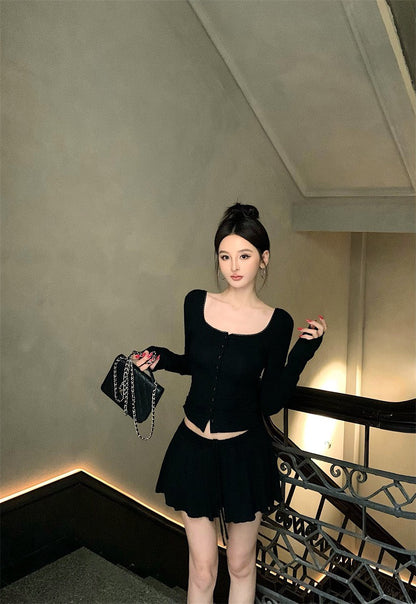 25Nov. 甜氧韓女俏皮方領排扣上衣蓬蓬短裙套裝 黑