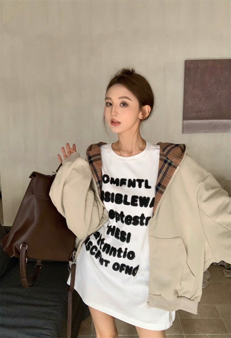 25Jul. 休閒時髦精 格紋拼接連帽外套 杏卡