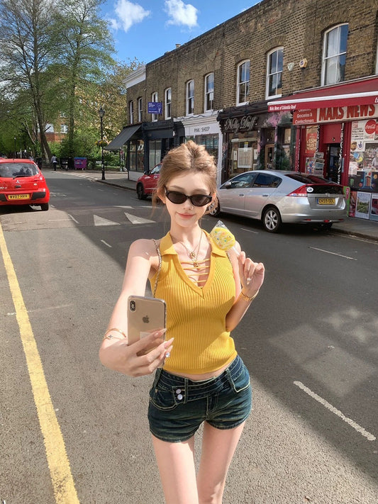 Jun. 新款idol天菜 純欲顯瘦polo領針織背心 克萊因藍/辣椒紅/薑黃