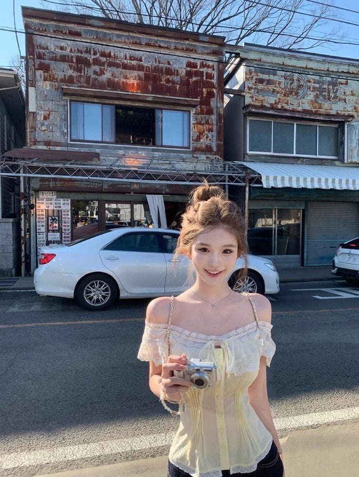 25Aug. 心動小白花微透視抽繩花上衣 白/黃