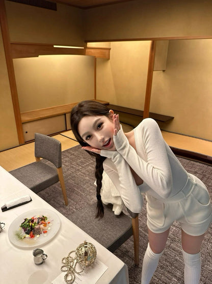 26Jan. 糯暖鬆弛感v領顯瘦羊毛打底上衣 白