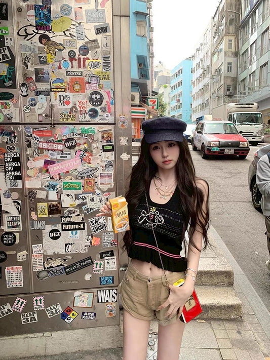 Jun. 童趣魚兒刺繡 收腰花瓣針織背心 黑