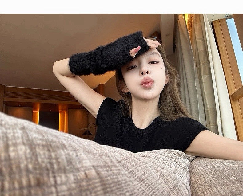 25Dec. 天菜女友嗲欲圓領直肩針織上衣（附手袖）白/黑