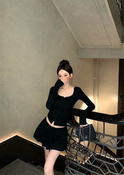 25Nov. 甜氧韓女俏皮方領排扣上衣蓬蓬短裙套裝 黑