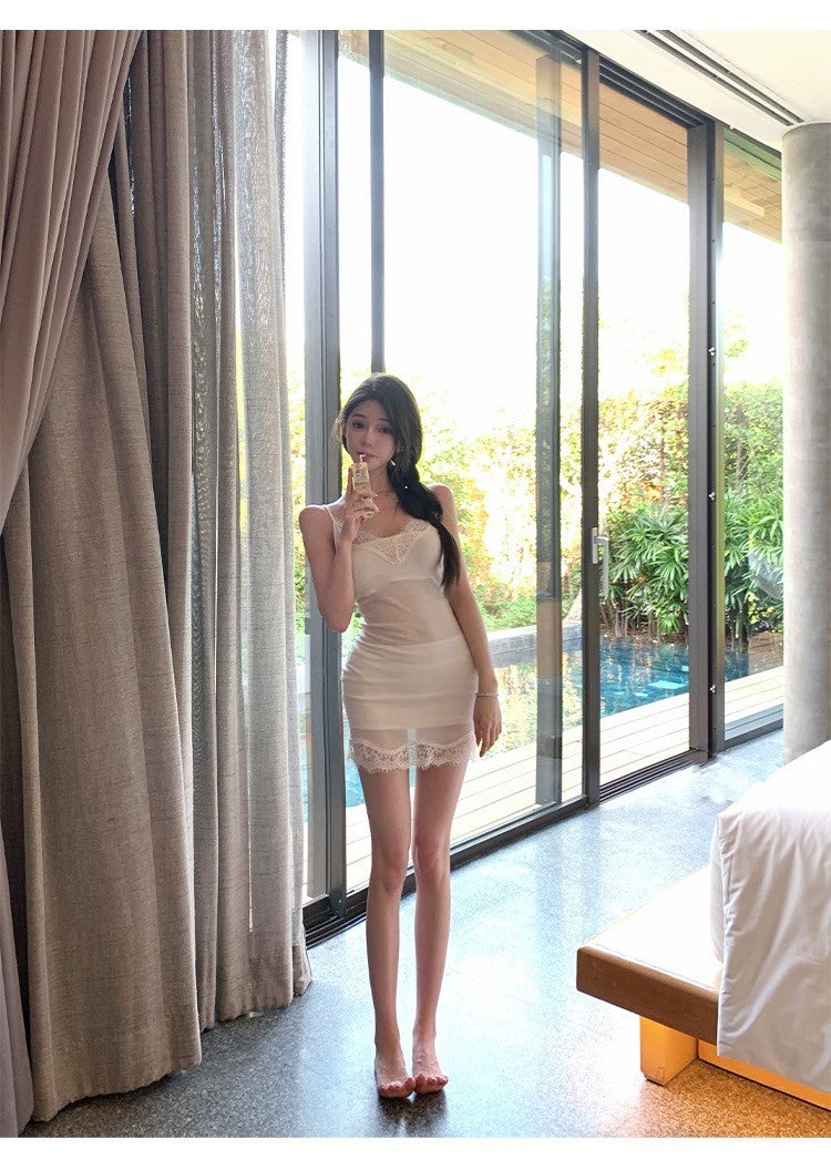 Mar. ys1 嬌矜私藏 性感透視感蕾絲針織連身裙 白