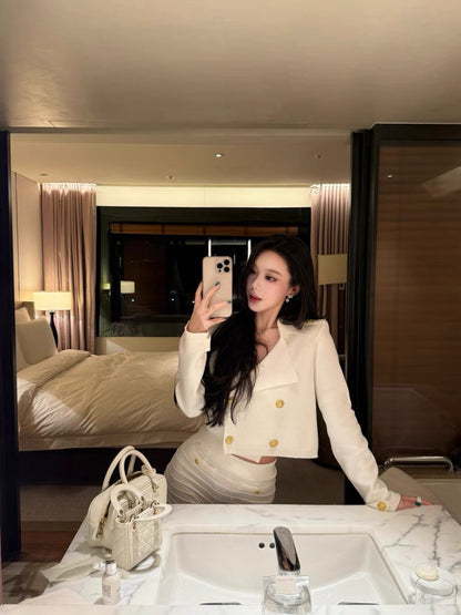 26Jan. 復古千金法式奢華雙排金釦針織外套 黑/白