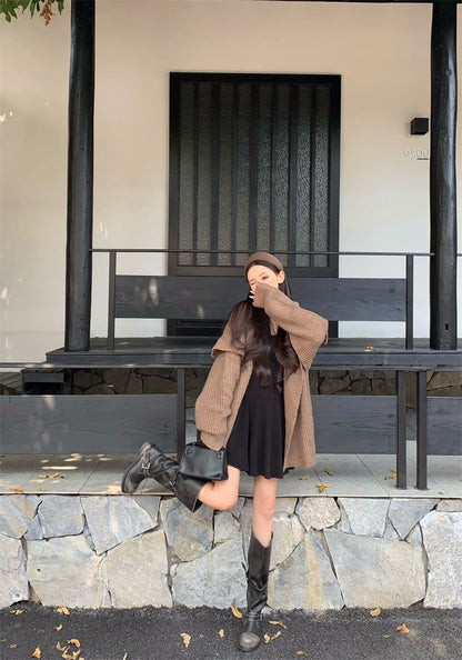 25Dec. 冬日氛圍基礎百搭針織收腰花瓣裙2色 大女主翻領外套 短版系列
