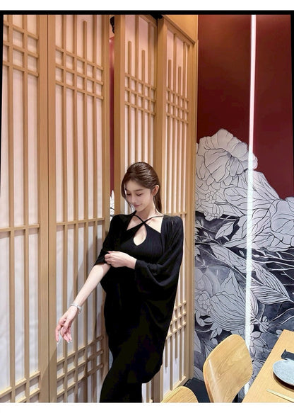 25Oct. 氣質美人 斗篷披風性感針織連身裙套裝 黑
