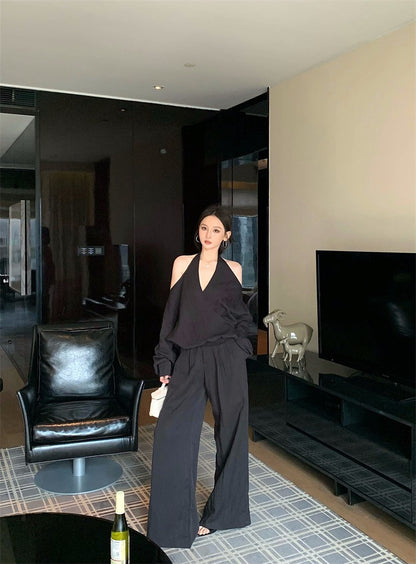 25Nov. 鏡頭焦點復古露肩掛脖交錯上衣休閒褲套裝 黑