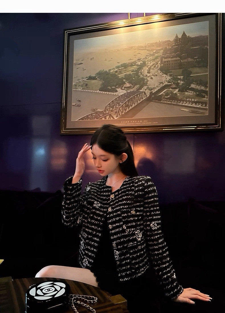 25Dec. 貝夢德memory手工山茶花刺繡粗呢外套 黑