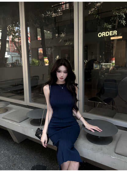 26May. 氣質美人 紋理針織半高領無袖開衩裙 杏/灰/藏藍