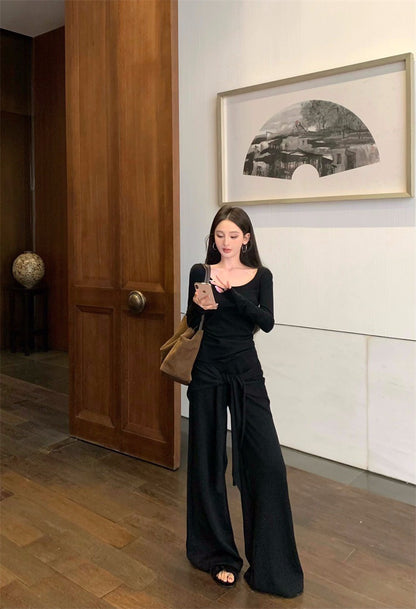 May. Lu系紙片系列 大U領上衣假兩件式綁帶休閒褲套裝 黑