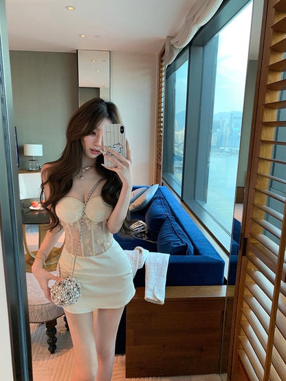 Mar. 奶香洋甘菊 魚骨美腰性感抹胸連身裙 杏白/黑