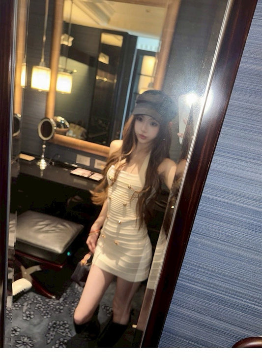26Apr. 性感銀釦掛脖式針織包臀裙 杏/白/黑