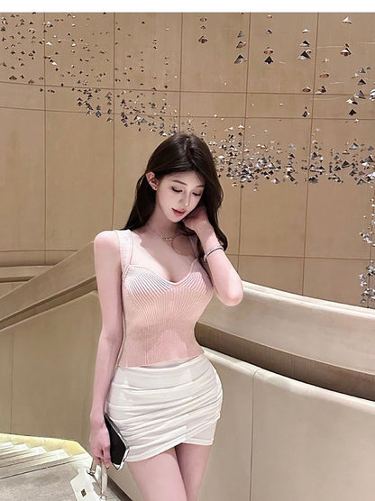 Mar. 金秘書穿搭 氣質不規則交叉褶皺半身裙 白