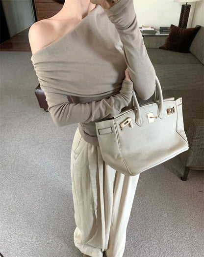 Mar. 優雅法則 斜領抓皺細腰彈力針織上衣 杏/紅