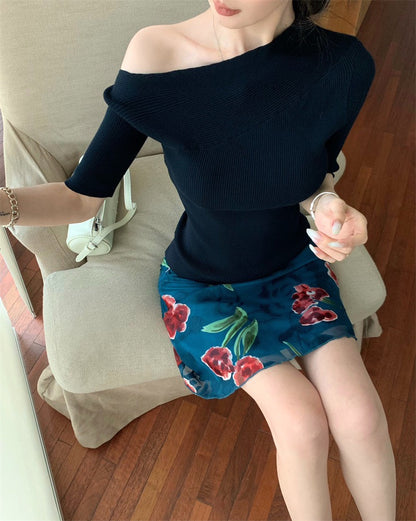 Jun. 半熟女伶 斜領修身針織上衣 藏藍 復古花網紗半身裙 藍