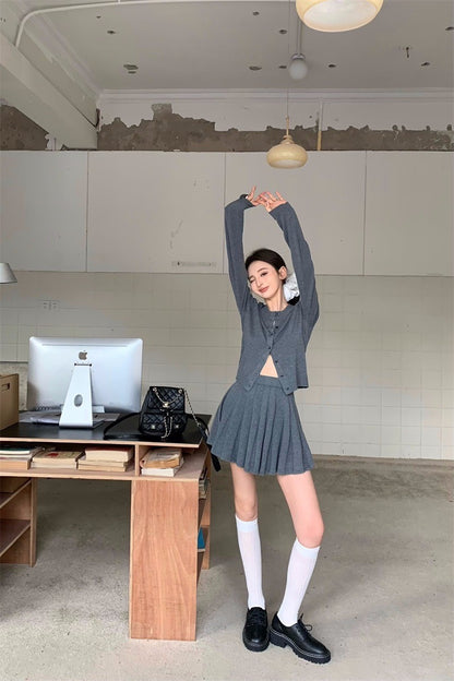 Mar. 韓系學院 雙槓圓領針織開衫 百褶半身裙 灰
