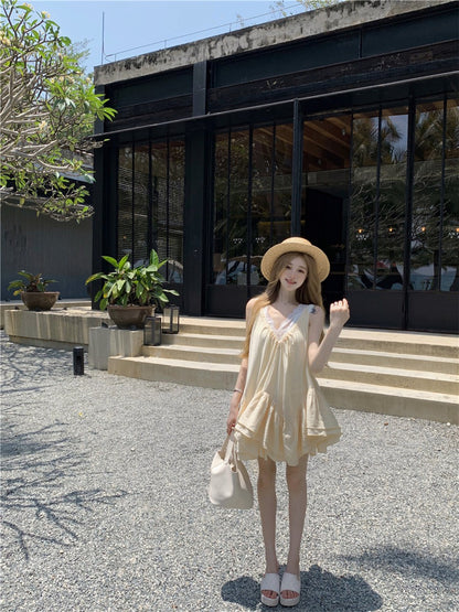 Jun. 花語呢喃 露思款甜美V領洋裝 奶黃  （蕾絲背心單獨選購）