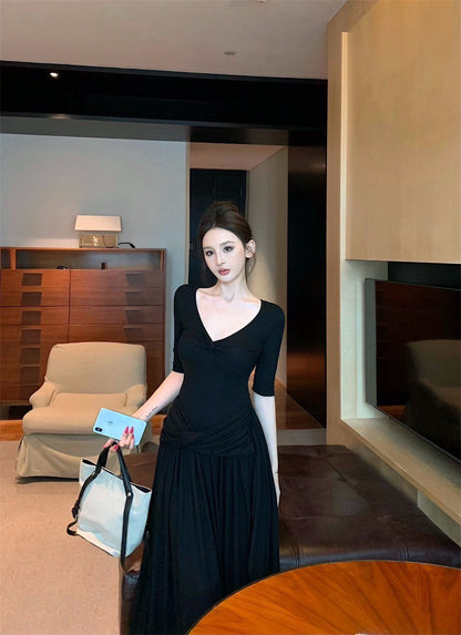 25Aug. 簡約韓系V領褶皺紙片連身裙 黑