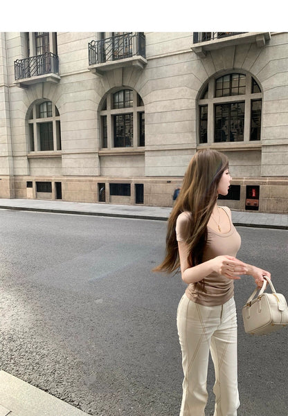 25Aug. 美腿模特 顯瘦金扣明顯喇叭牛仔褲