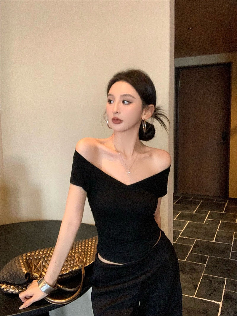 Jun. 簡約大氣 修身2穿領彈力上衣 白/黑