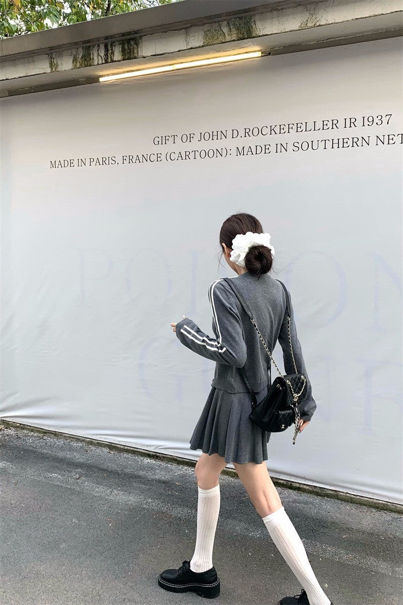Mar. 韓系學院 雙槓圓領針織開衫 百褶半身裙 灰