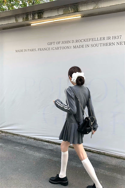 Mar. 韓系學院 雙槓圓領針織開衫 百褶半身裙 灰