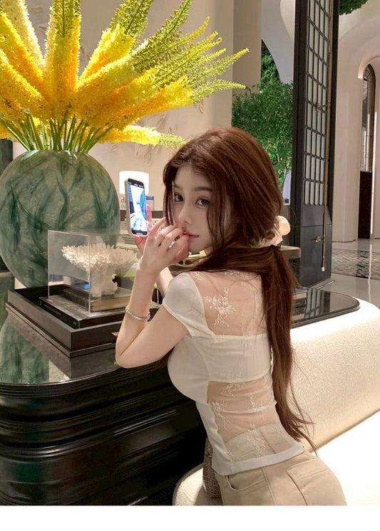 25Aug. 版型狠搭純欲姐姐後背縷空拼接上衣 白