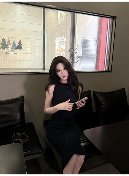 26May. 氣質美人 紋理針織半高領無袖開衩裙 杏/灰/藏藍