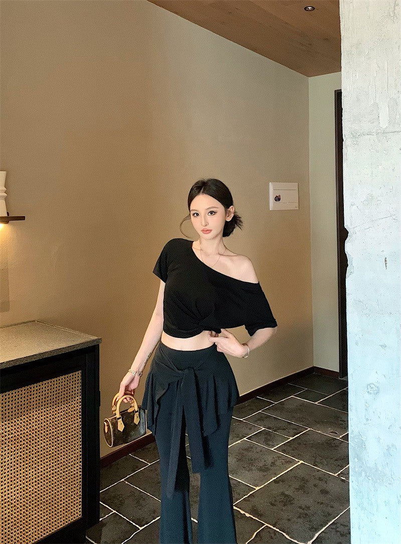 25Aug. 休閒簡約扭結收腰斜肩上衣 白/灰/黑