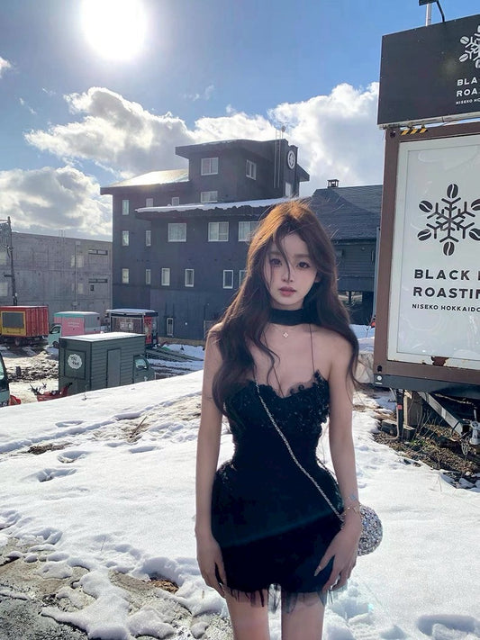 Jun. 玫瑰廢墟 氣質優雅手工花網紗蛋糕裙套裝 黑