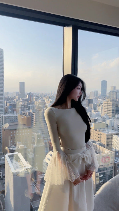 Mar. 天鵝挽夢 氣質法式蕾絲喇叭袖修身上衣 白