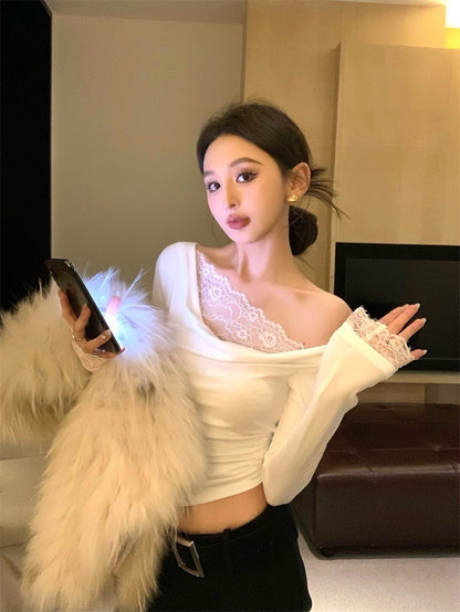 Apr. 輕透舒芙蕾 簡約純色蕾絲拼接領長袖上衣 米白