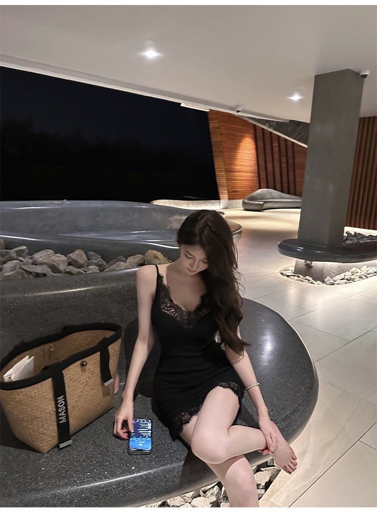 Mar. ys1 嬌矜私藏 性感透視感蕾絲針織連身裙 黑