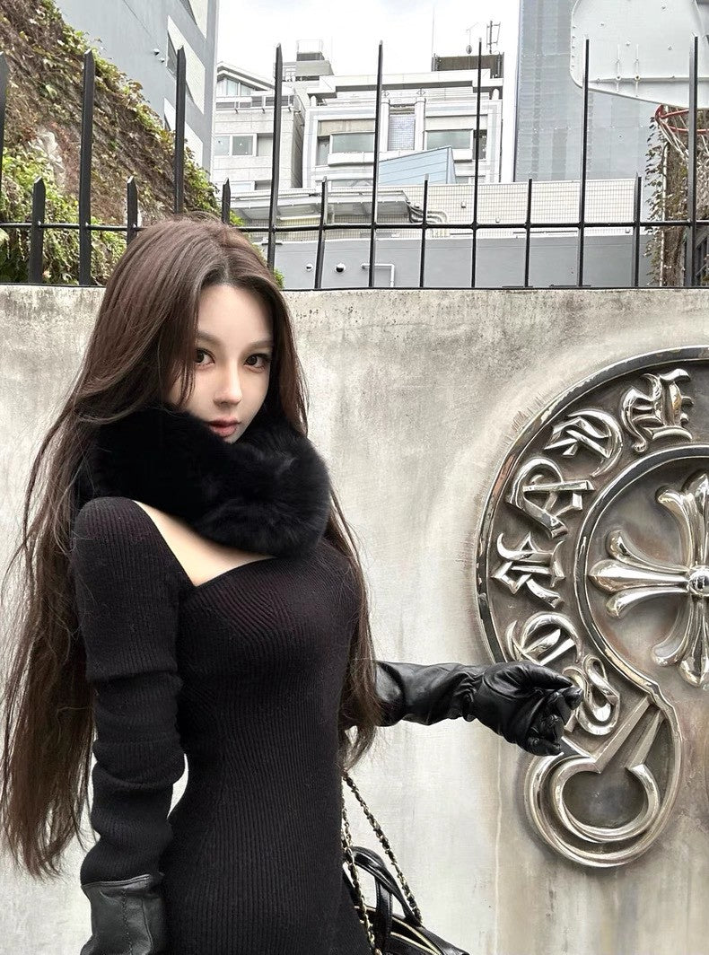 26Jan. 巨性感曼妙身材百搭針織連身裙 黑/白