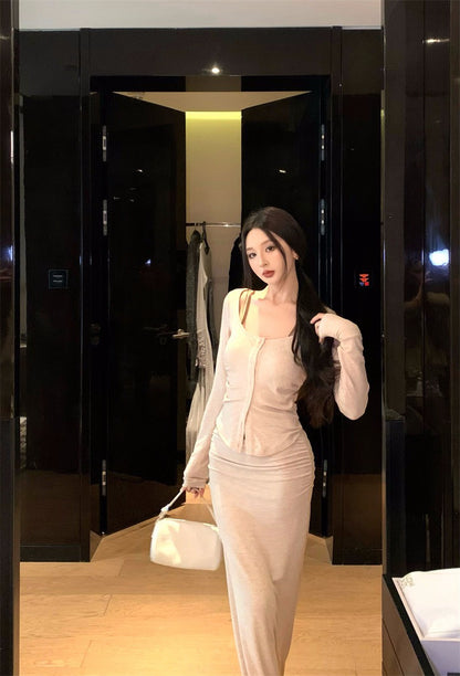 25Nov. 溫柔許妍氛圍休閒半身長裙套裝