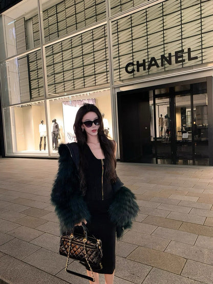 26Jan. 優雅lady溫柔酷颯兼具 舒適滿分金鍊針織背心/半身裙 黑