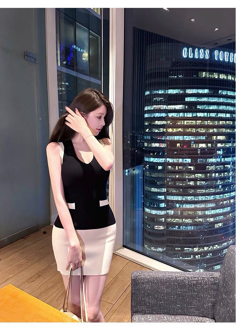 25Jul. 晝夜剪影小香黑白撞色針織連身裙